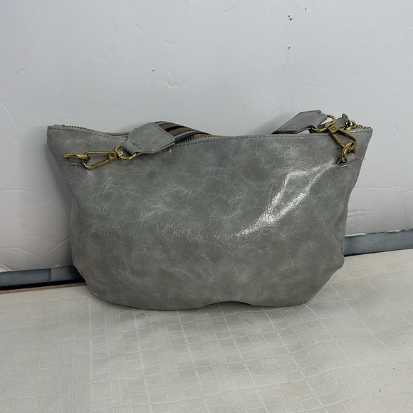 Anthropologie grey/ silver Leather Crossbody Bag - with Free wallet. - Picture 3 of 15